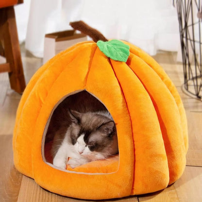 Cozy Pumpkin Pet Bed for Cats