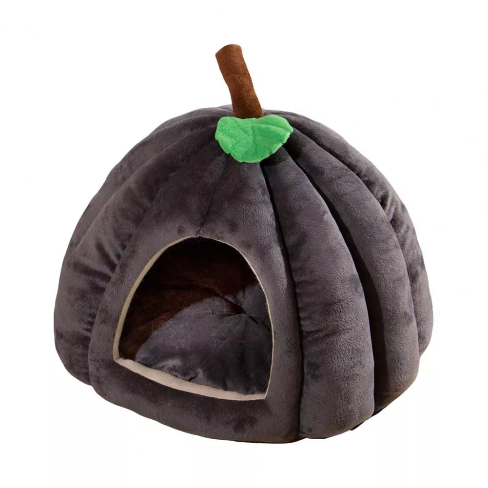 Cozy Pumpkin Pet Bed for Cats